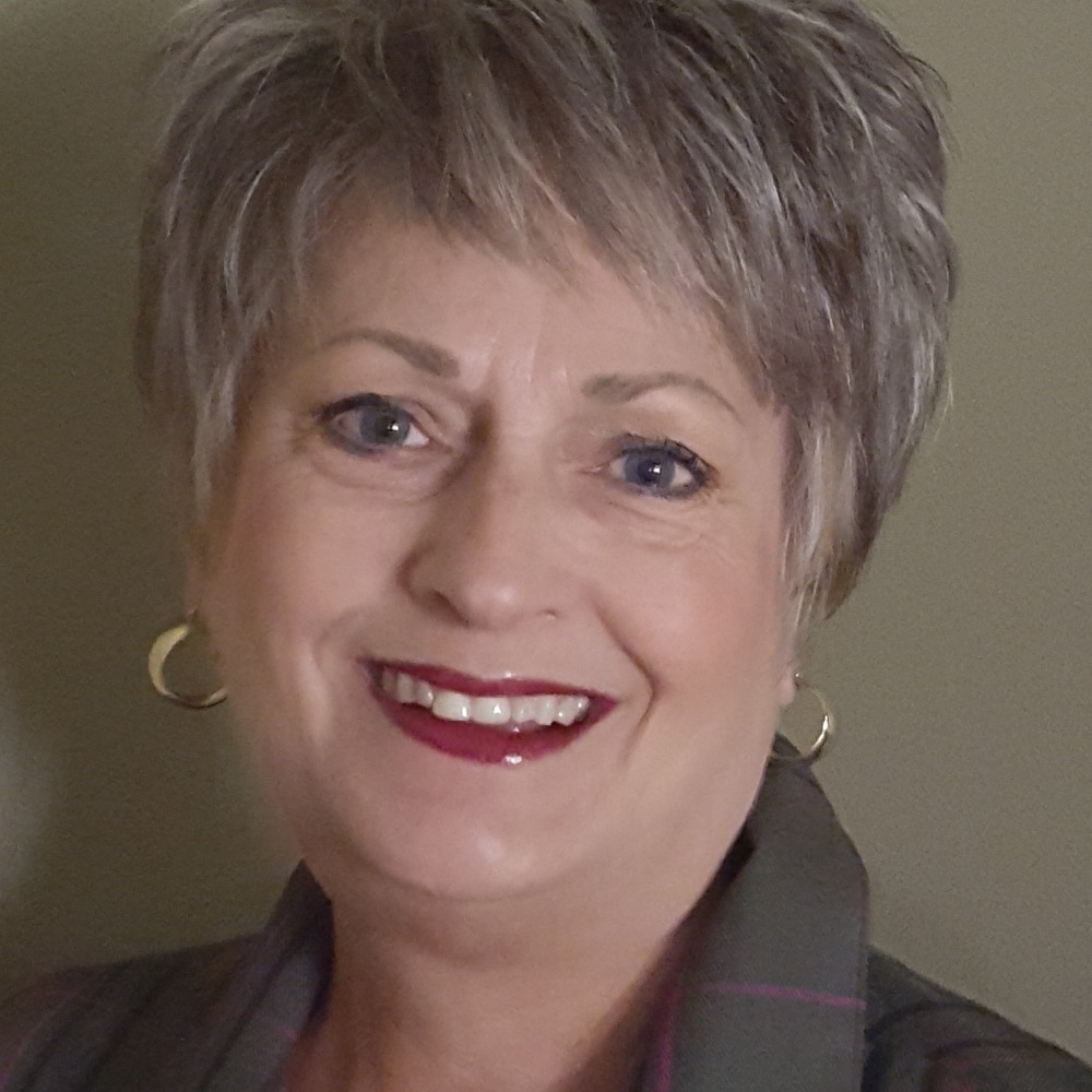 Meet your Posher, Phyllis